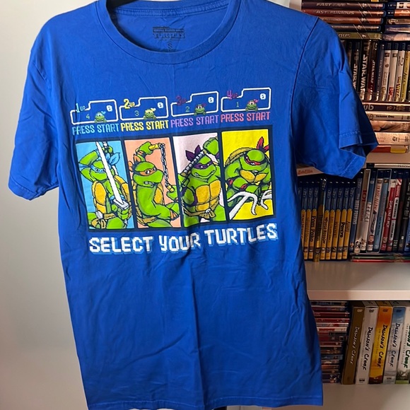 Used TMNT Small T-shirt - Picture 1 of 3